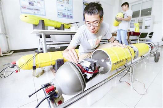 中国水下滑翔机打破国外封锁 创多项纪录